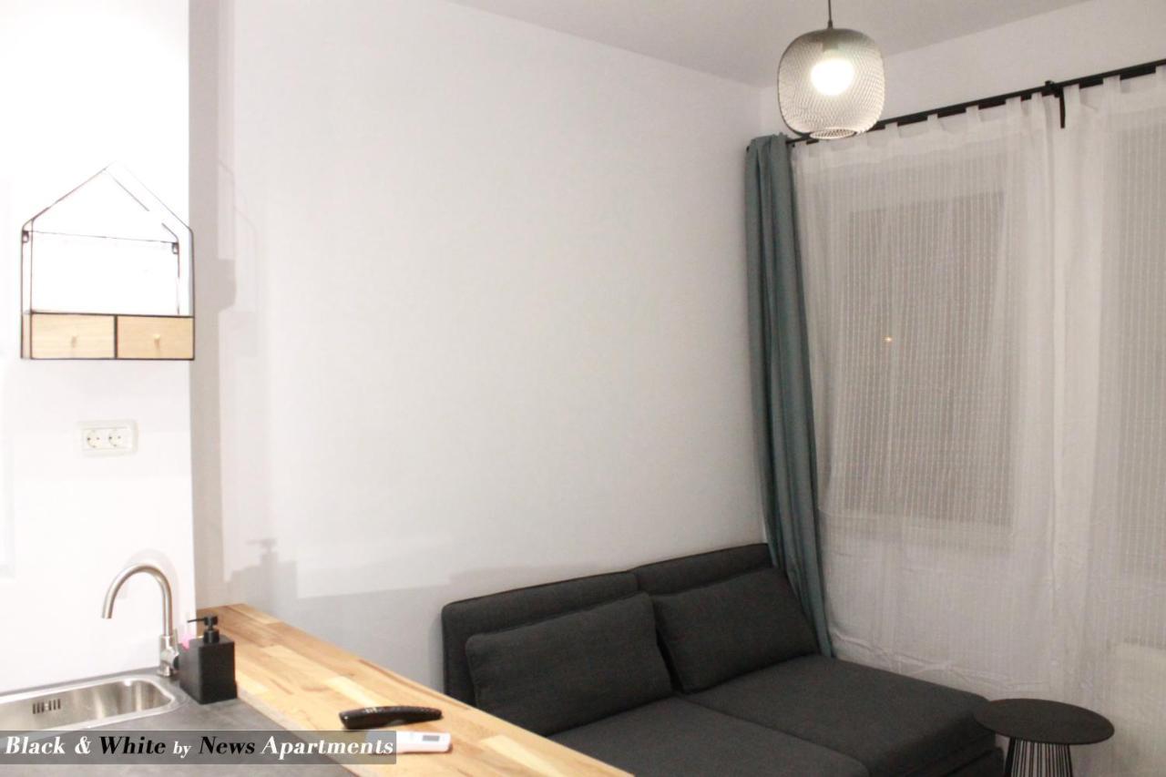 Black & White - News Apartment Bucareste Exterior foto